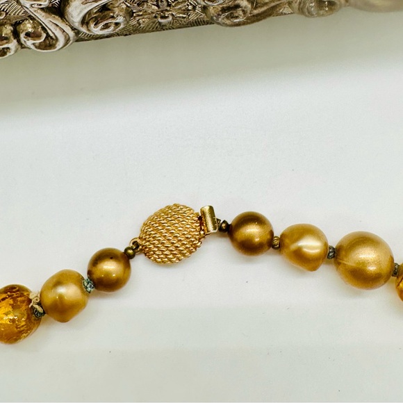 Vintage MARVELLA Gold Glass Bead Necklace - Picture 10 of 17